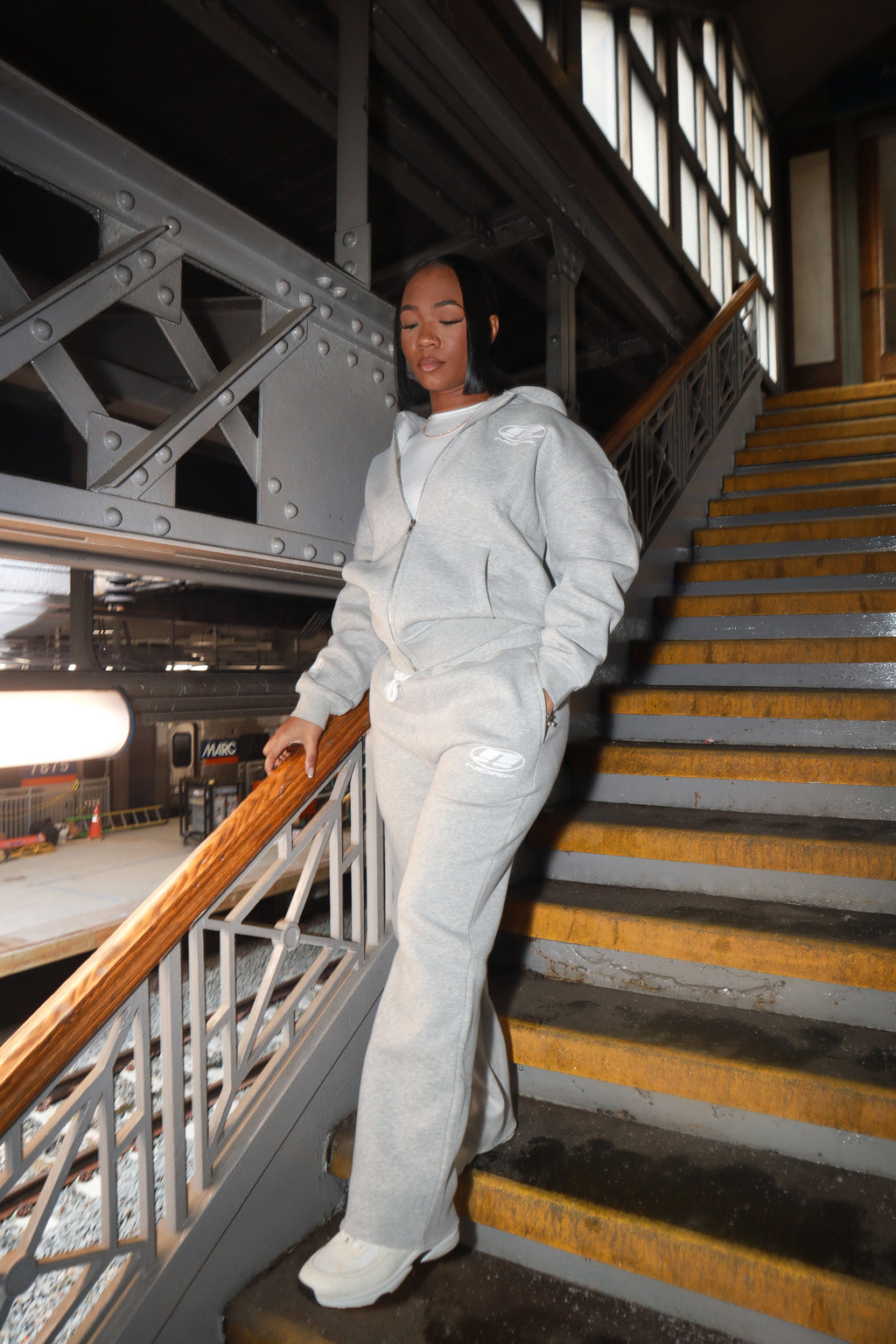 GRAY SIGNATURE NORF HOODIE SET